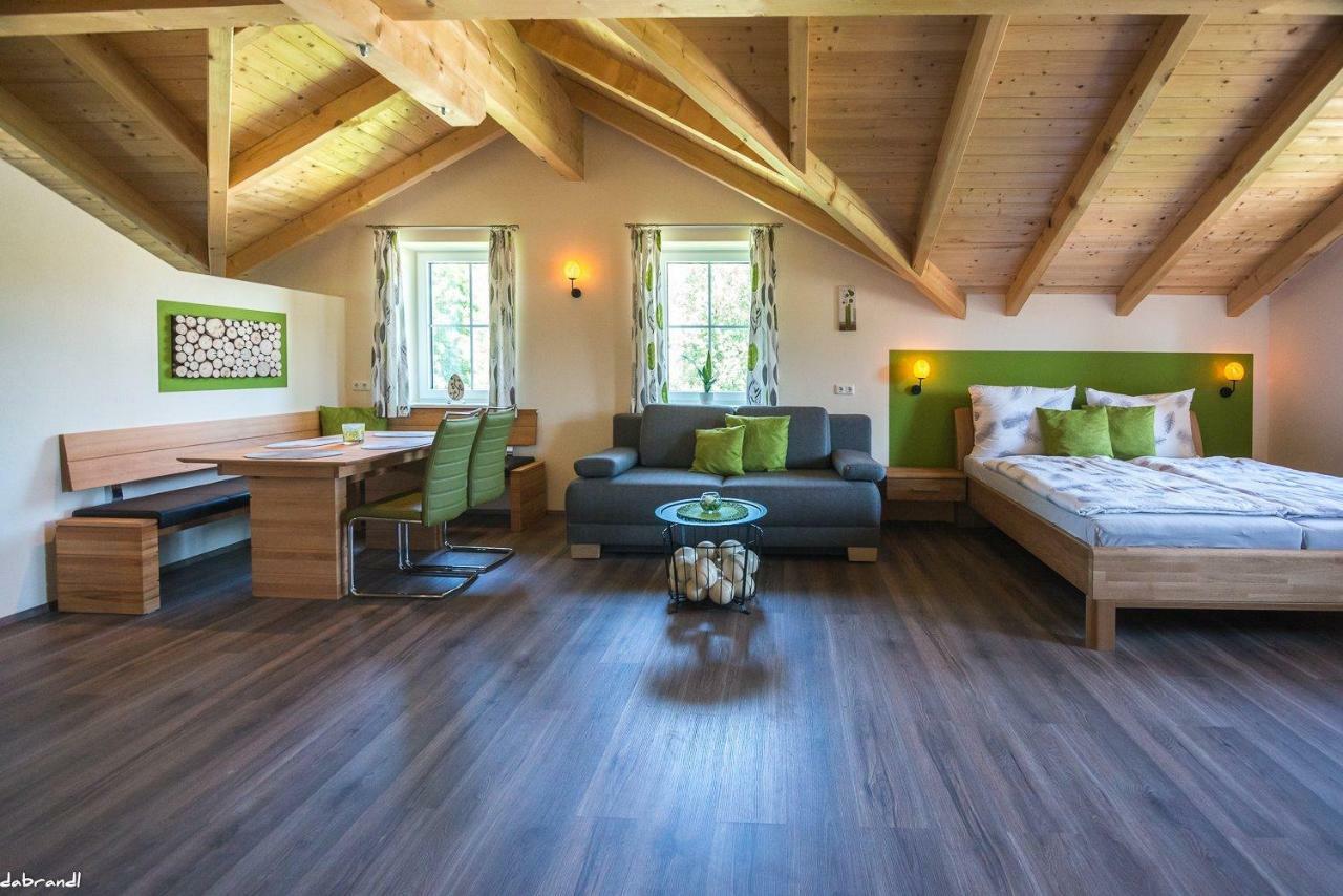 Farm stay Straussenhof Halmer Oberndorf an der Melk
